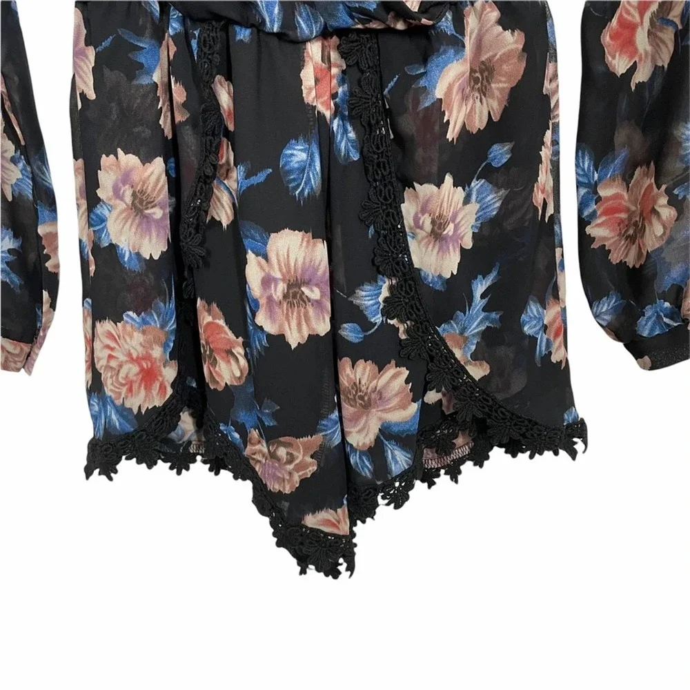ASTR Floral Lace Trim Long Sleeve Romper Black XS - Picture 4 of 13